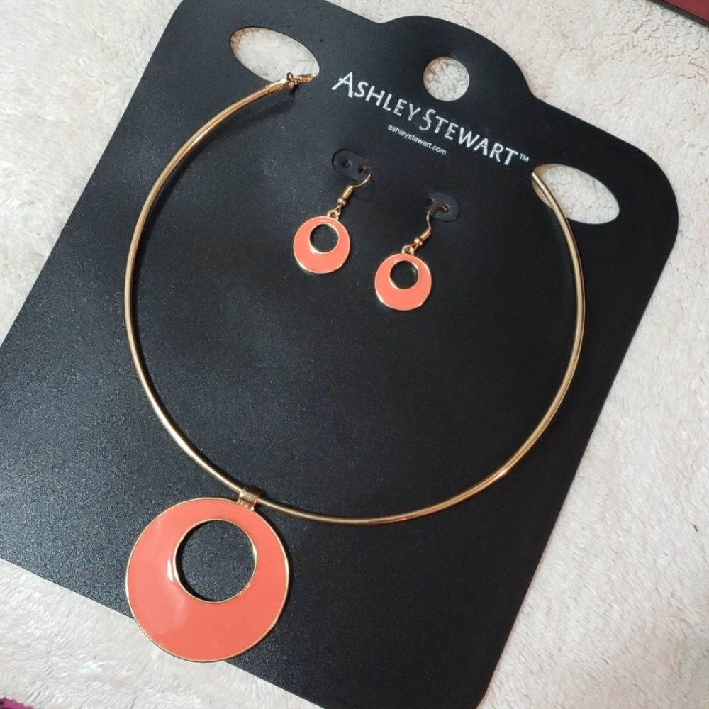 🧡ASHELY STEWART EARRINGAND NECKLACE SET🧡
